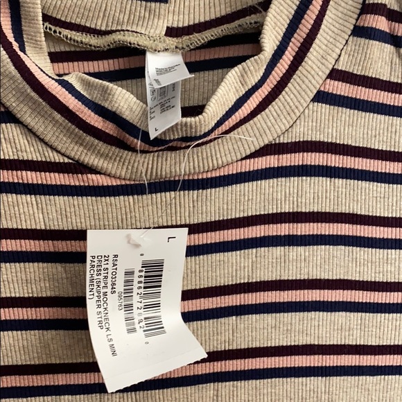 Long sleeves dress - Picture 2 of 3